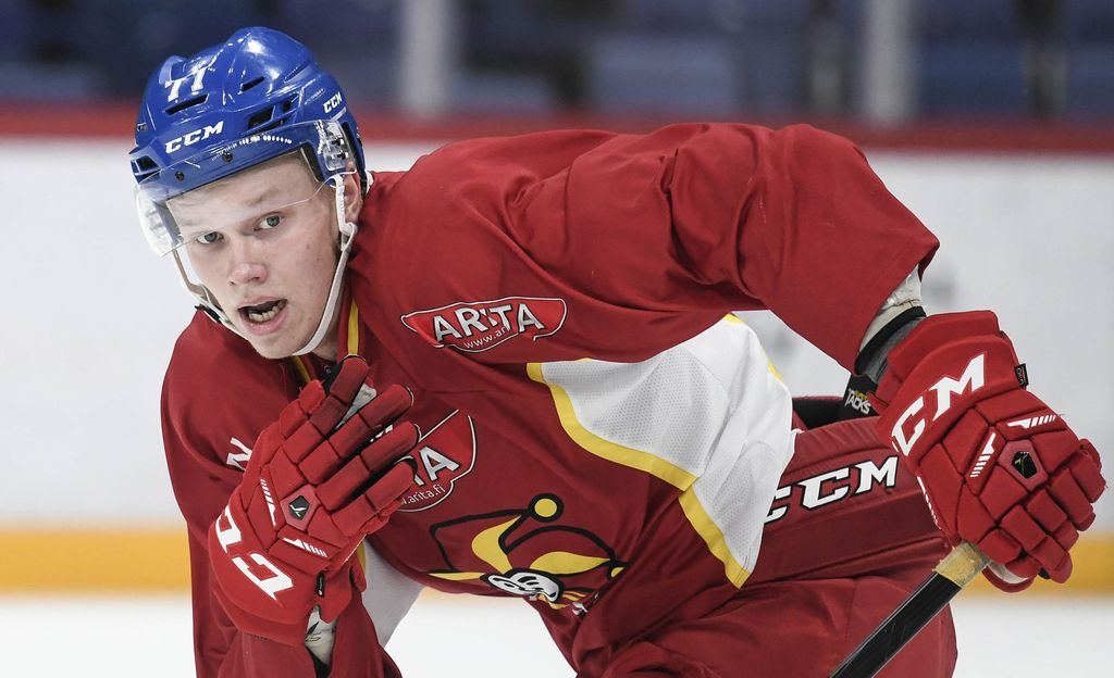 KHL-sopimus purettu - nuori suomalaispuolustaja Torontoon Jääkiekko Urheilu   