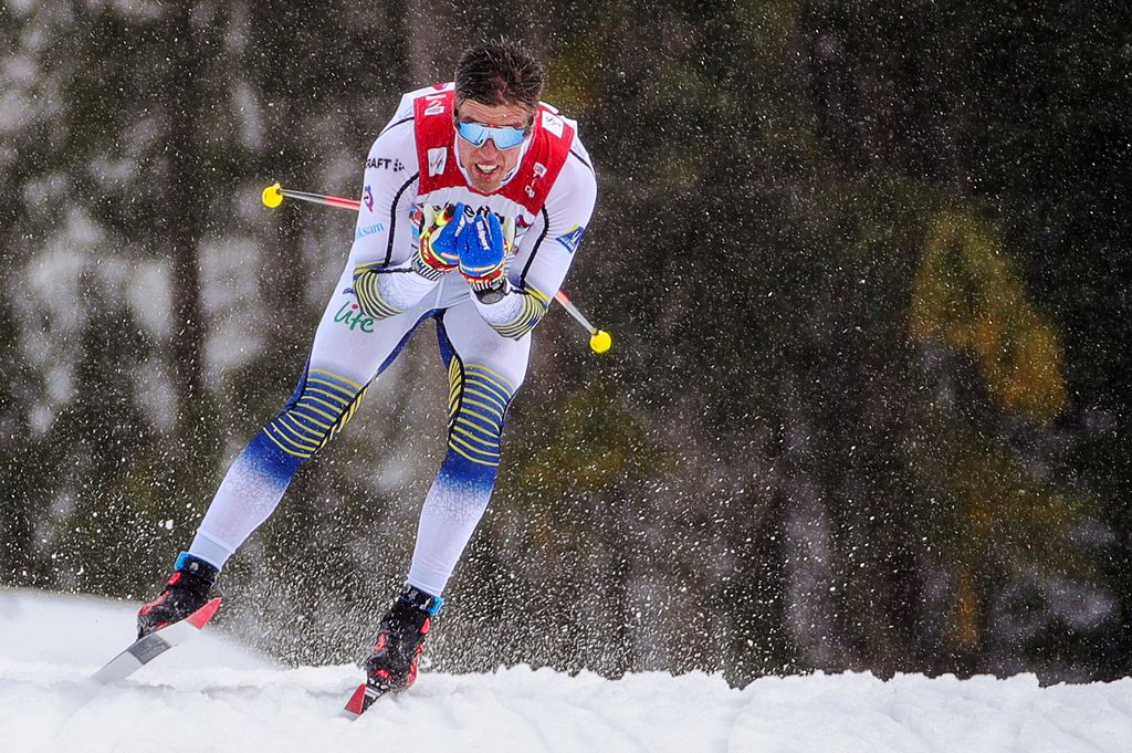 Iivo Niskasen vauhti oli liikaa - Petter Northug haukkui täydellisesti hyytyneen ruotsalaisen: ”Vankilaan 13 vuodeksi” Hiihdon MM Urheilu   