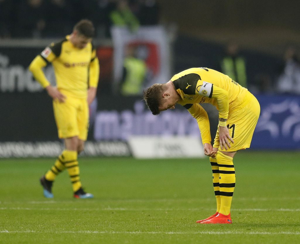 Sarjakärki Dortmund hyytyi tasuriin Frankfurtissa - sarjajohto kasvoi silti Jalkapallo Urheilu Sarjakärki Dortmund hyytyi tasuriin Frankfurtissa - sarjajohto kasvoi silti Jalkapallo Urheilu