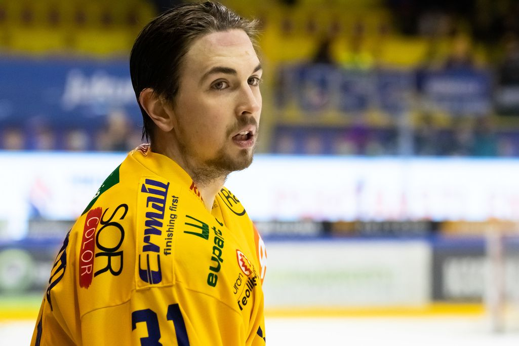 Lukon Eetu Koivistoinen hurjana - pommitti mahtitehot 3+1! smliiga Urheilu   