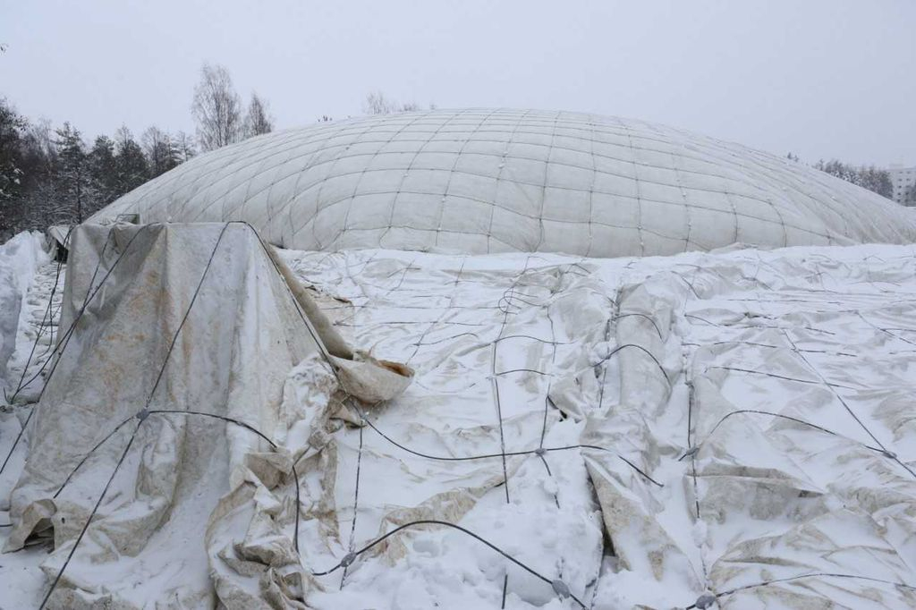 Suosittu jalkapallohalli romahti Tampereella -  ”se laitettiin juuri kuntoon” Jalkapallo Urheilu   