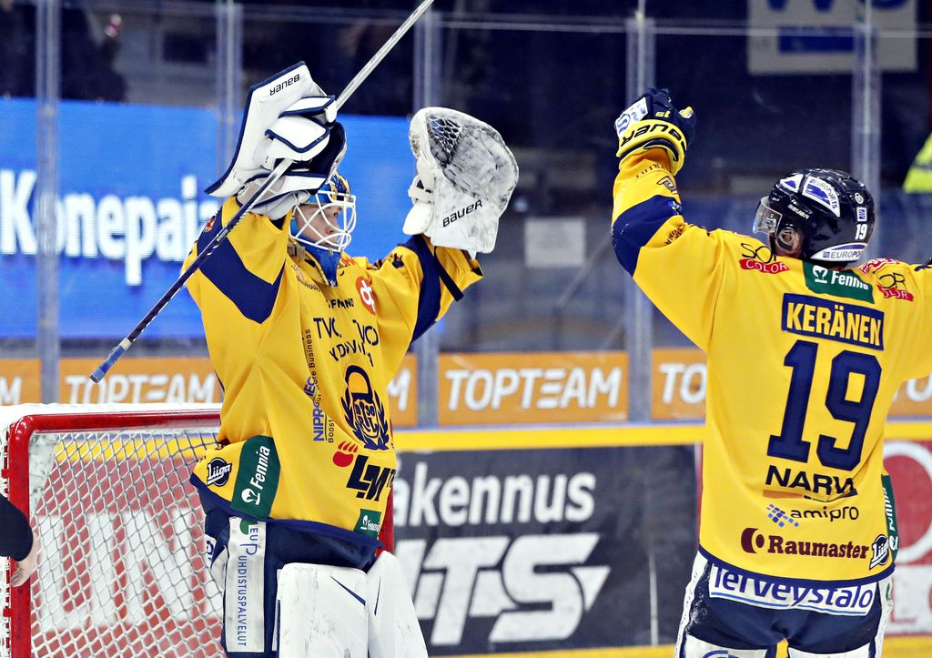 Satakunnassa kuuma paikalliskamppailu - Lukko nujersi Ässät smliiga Urheilu   