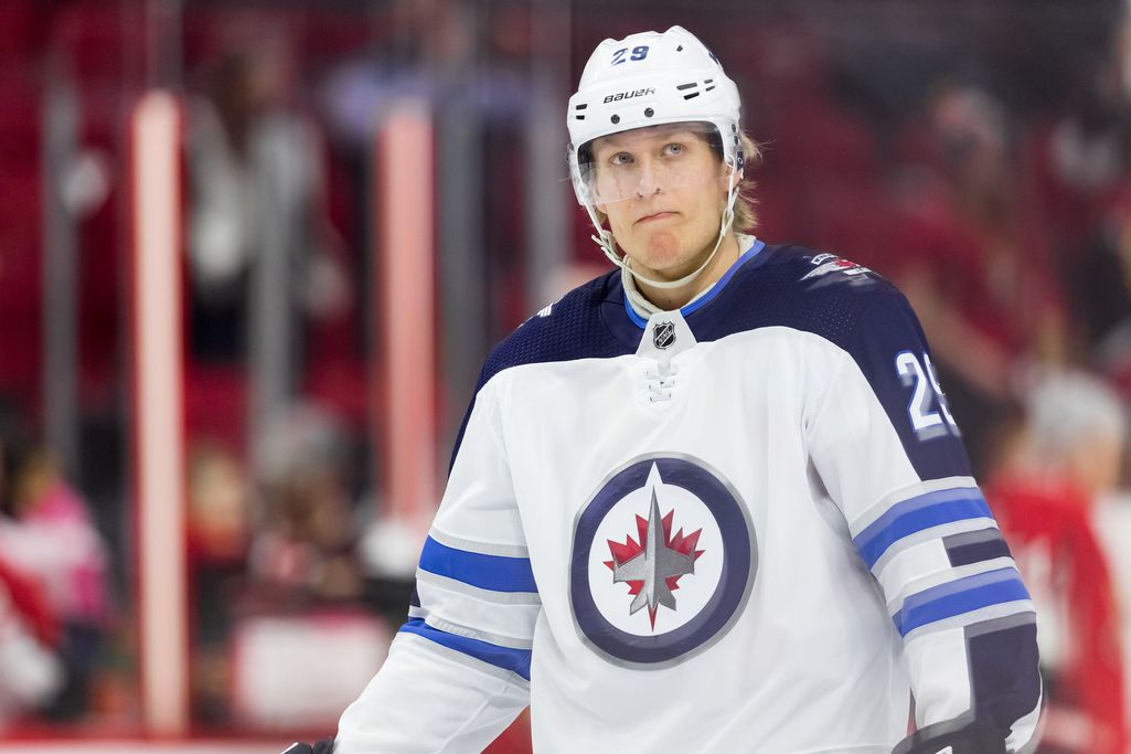 Patrik Laine lopetti säälimisen - suomalaisen laukaus hämmästytti harjoituksissa kaikki: ”Voi päättää uran siihen paikkaan” NHL Urheilu   